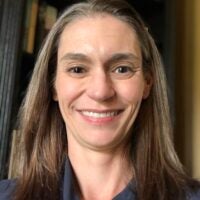 Maureen Helm headshot