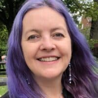 Dawn Foster headshot